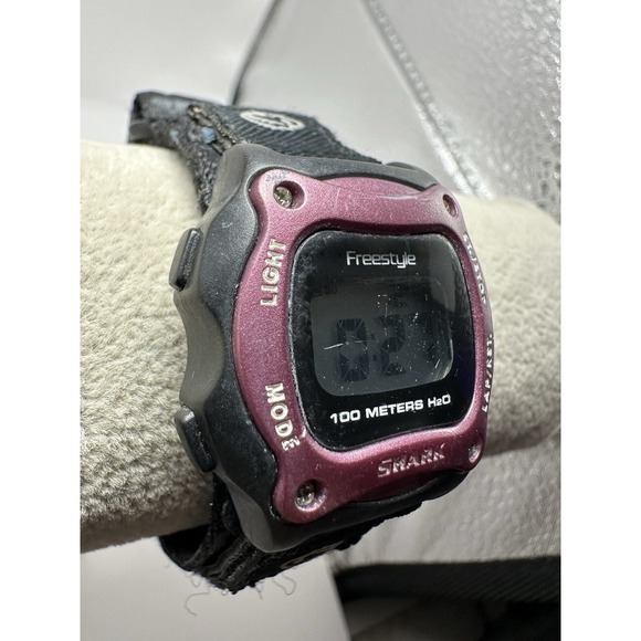 Shark Freestyle Nylon Floral Band Ladies Watch New‎ Battery 30MM 7.5" C67 - Picture 5 of 14